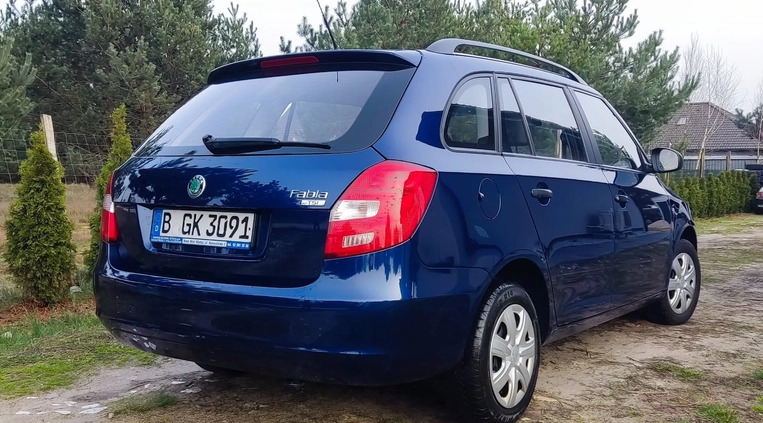 Skoda Fabia cena 17499 przebieg: 73079, rok produkcji 2011 z Osieczna małe 436
